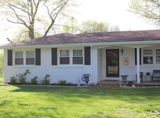 2439 S Claremont Cir, Springfield, MO 65804