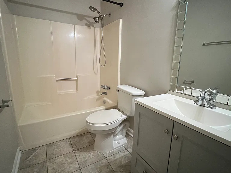 5666 Heron Ct #B — Photo 14
