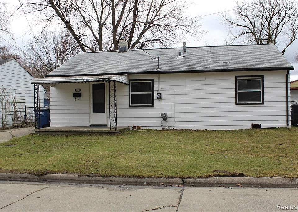 1st image of 2610 Caledonia Ct