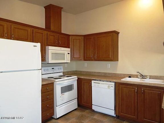 5th image of 457&465 N Shadow Mountain Ct