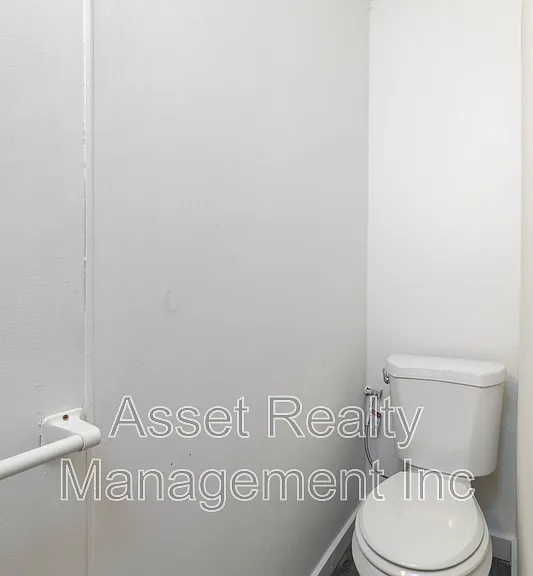 5501 Lake Shore Dr #2 — Photo 22