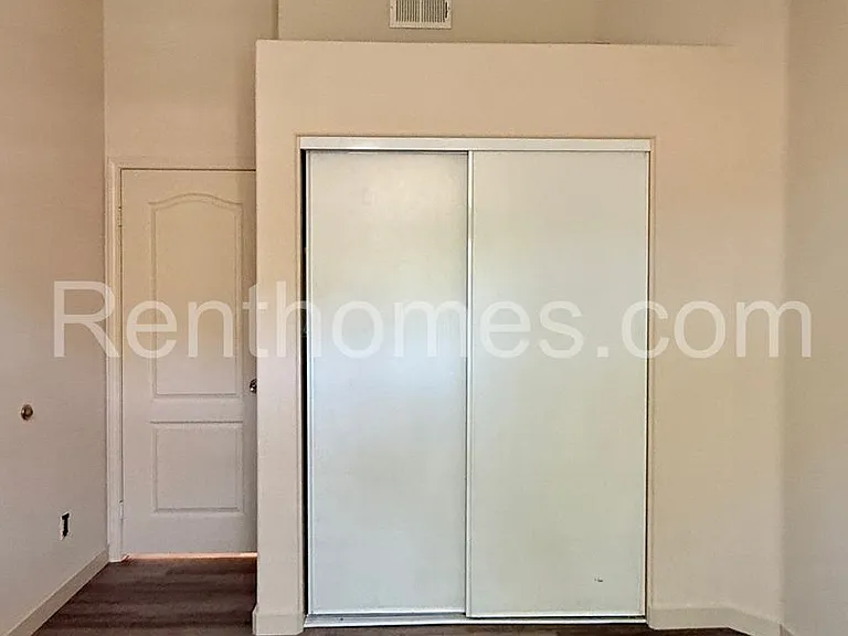 11295 Provencal Pl — Photo 15