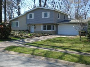 1204 Lakewood Dr, Wilmington, DE 19803