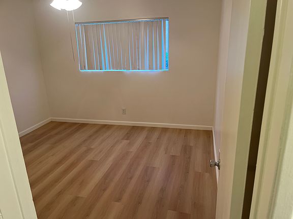 3rd image of 7701 Franklin St APT 1