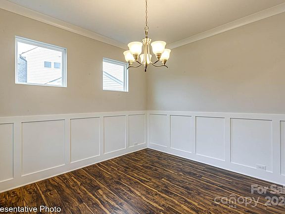 5th image of 1465 Ardmore Dr #237