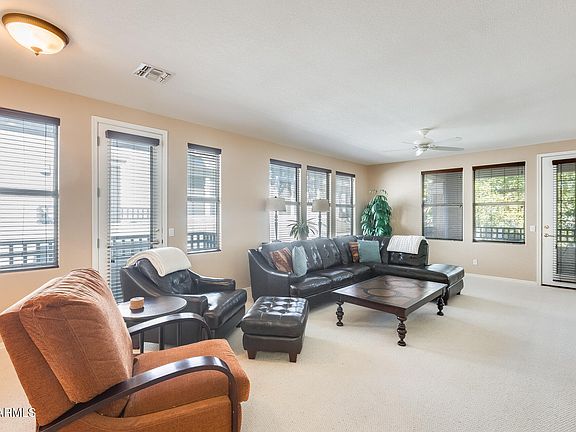 5th image of 15221 N CLUBGATE Drive #2098