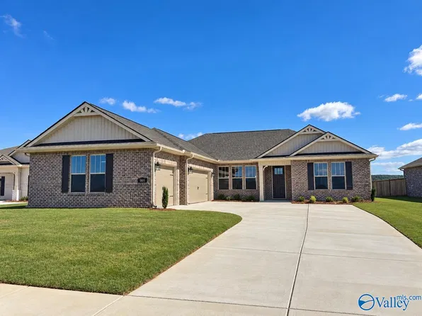 1105 Maplehurst St, Decatur, AL 35603