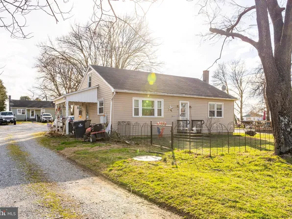 2814 Lincoln Hwy E, Ronks, PA 17572