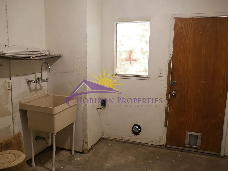 1520-1526 Frienza Ave — Photo 14