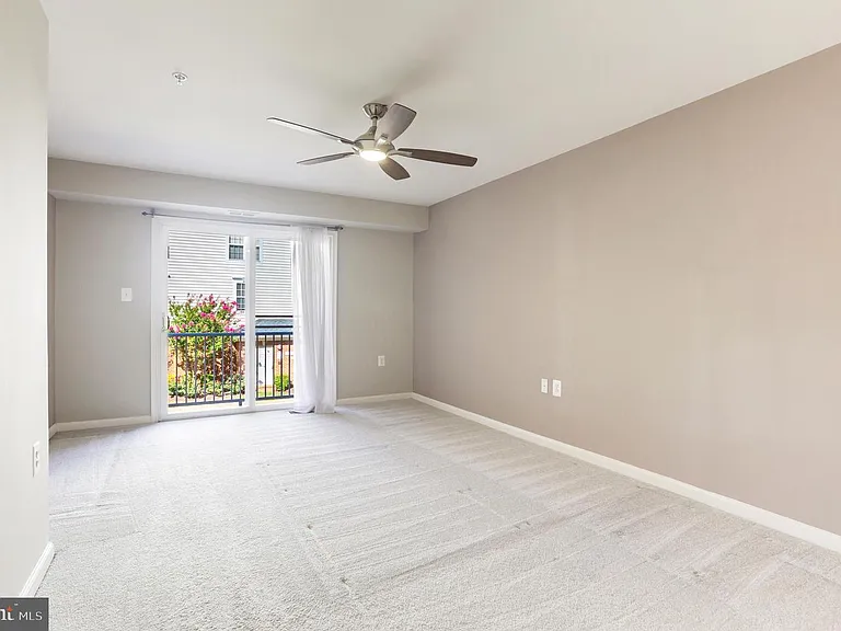 15262 Rosemont Manor Dr — Photo 24