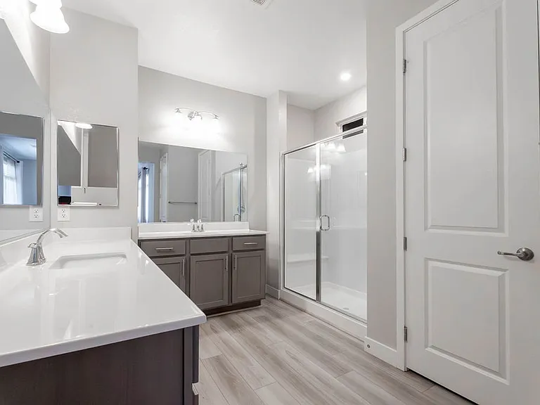 10620 Carnes Ave — Photo 5