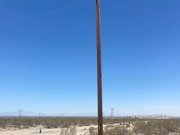 0 E 165 Vic Avenue St Suite S9, Palmdale, CA 93591