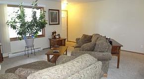 4th image of 380 Auburn Meadows Ct Unit B