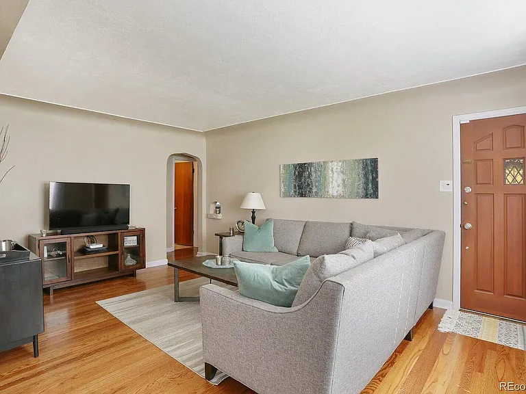 1223 Forest St — Photo 4