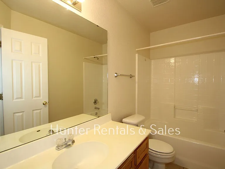 4403B July Dr — Photo 3