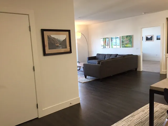 Pacific Terrace — Photo 3