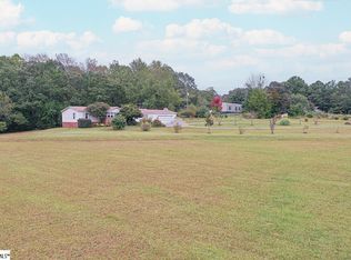 1110 Miller Rd, Hodges, SC 29653