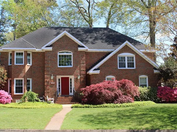 1209 Smith Cove Cir, Virginia Beach, VA 23455