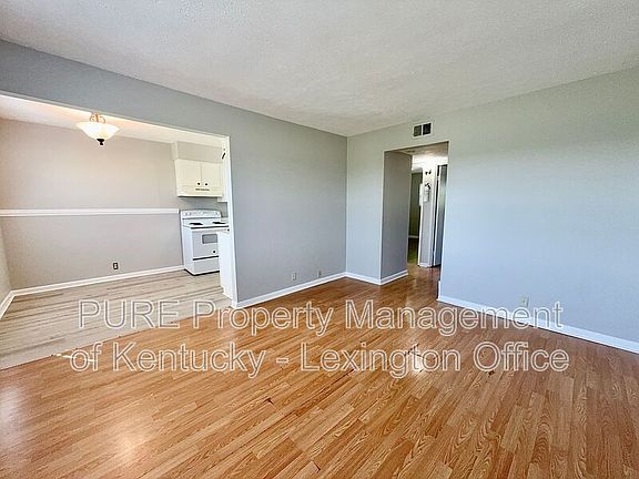 2nd image of 1517 Steadmantown Ln Unit 1-4