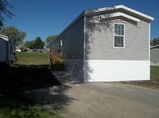 11802 N Walrond Ave, Kansas City, MO 64156