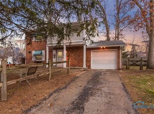 4748 Wickford Dr, Sylvania, OH 43560