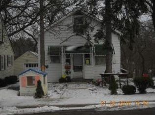 545 Harrison St, Elgin, IL 60120