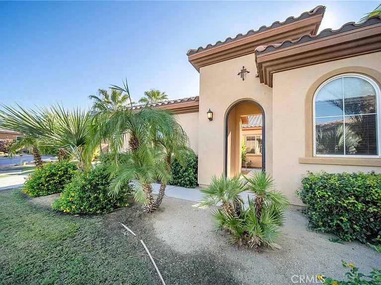 40834 Adriatico Ct — Photo 66