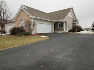 645 S Darcy Ln, Whitewater, WI 53190