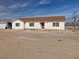 34488 Old Woman Springs Rd, Lucerne Valley, CA 92356