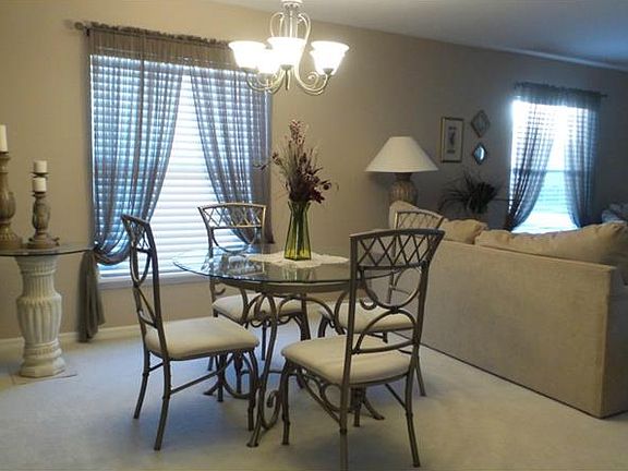 3rd image of 171 Brightview Dr