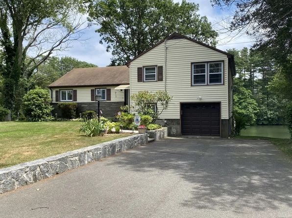 12 Pine Point Dr #1