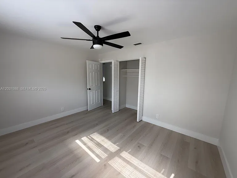 1700 SW 69th Ter — Photo 10