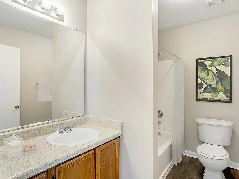 Grand at Pearl Apartments — Photo 20