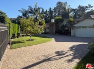 1148 San Ysidro Dr, Beverly Hills, CA 90210