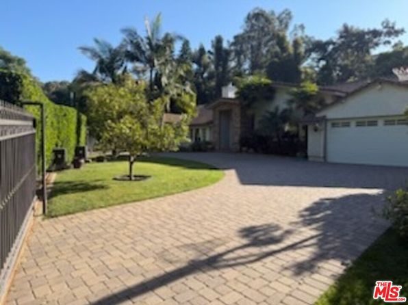 1148 San Ysidro Dr
