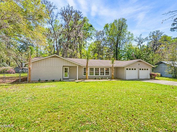 2nd image of 304 Shell Park Cir