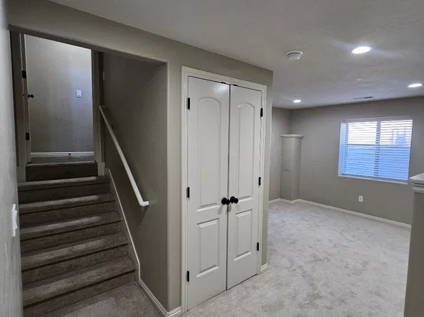 3952 W Sienna Dune Dr, South Jordan, UT 84009