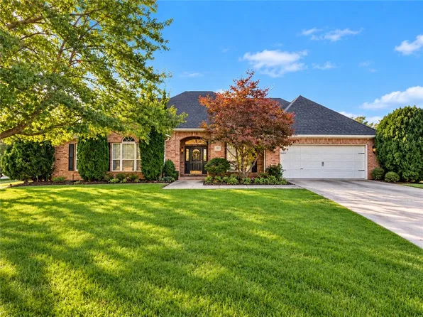4238 Essex Cv, Springdale, AR 72762