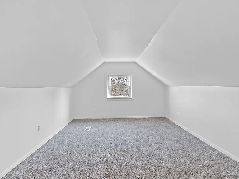 3518 Hudson Ave — Photo 16