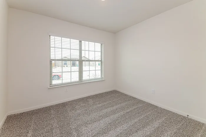 833 Mallorie Ln — Photo 10