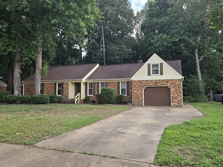 828 Jo Anne Cir — Photo 36