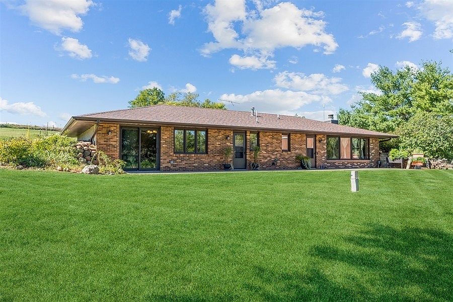 101 60th Ave, Prairie City, IA 50228 Zillow