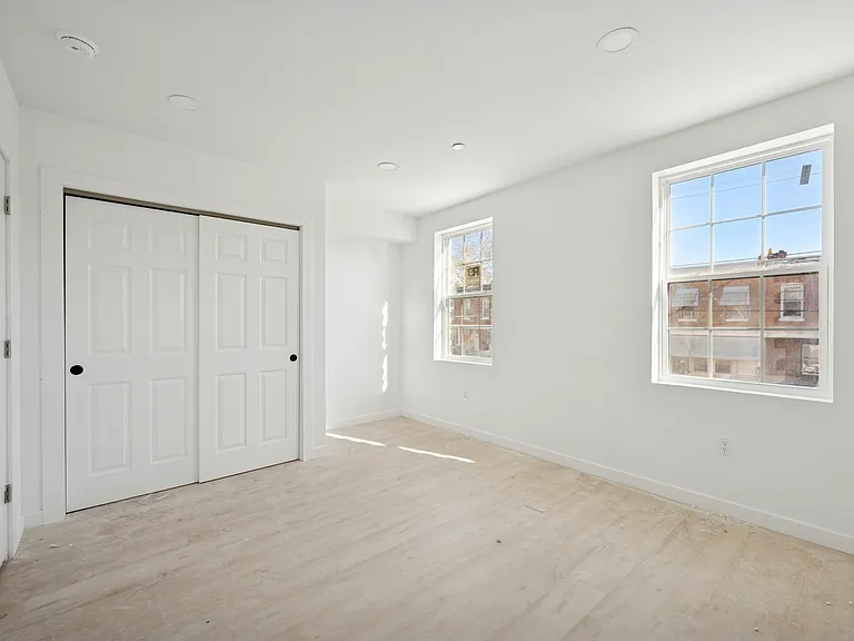 5530 Boyer St #2 — Photo 3