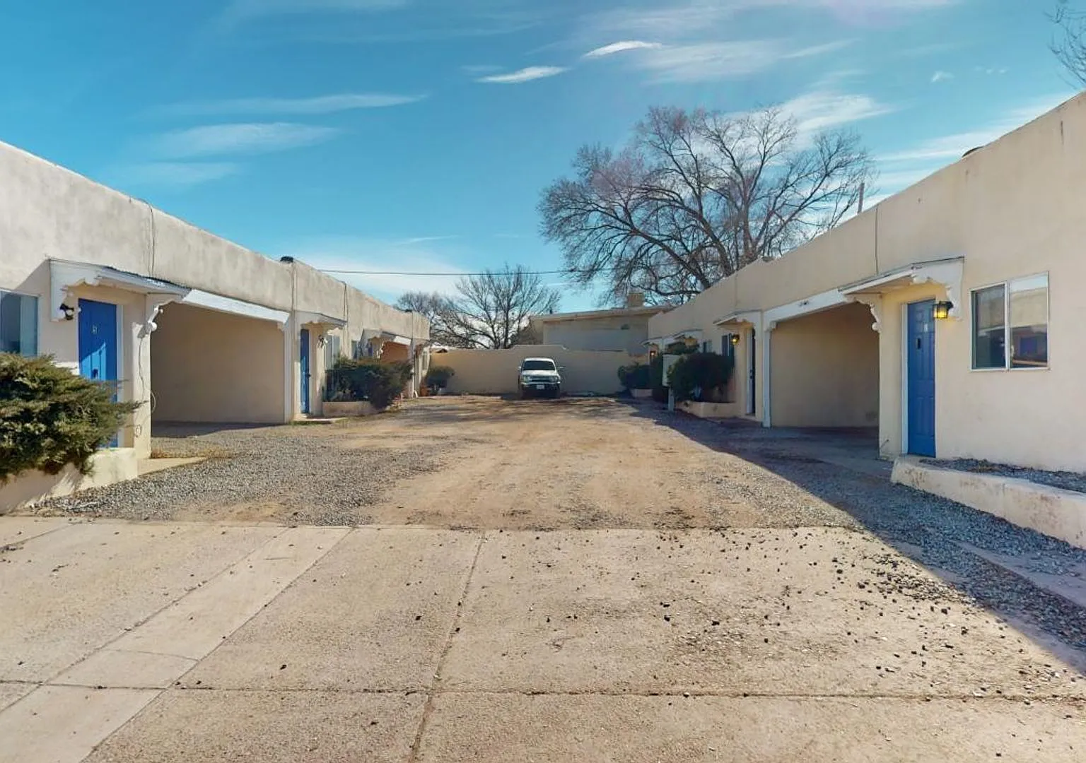 Centrally located 1BR apartment. Utilities included. — Photo 2
