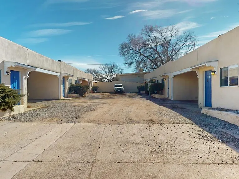 1450 Cerrillos Rd #3 — Photo 2