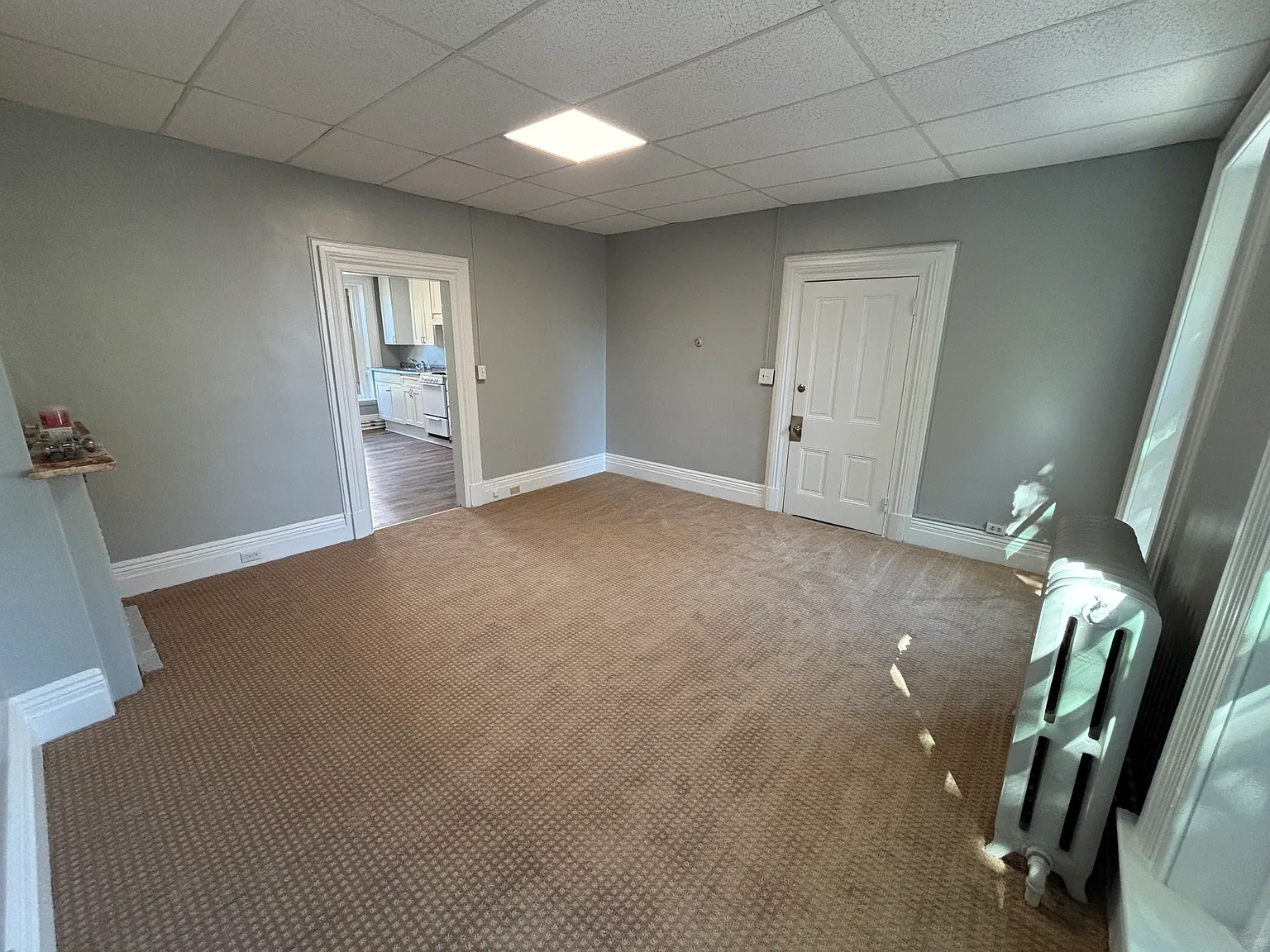1 bed, 700 sqft, $1,400 — Photo 3