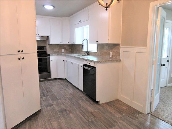 5th image of 106 Ringgold St