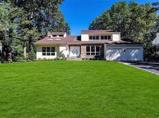 9 Terri Dr, Kings Park, NY 11754