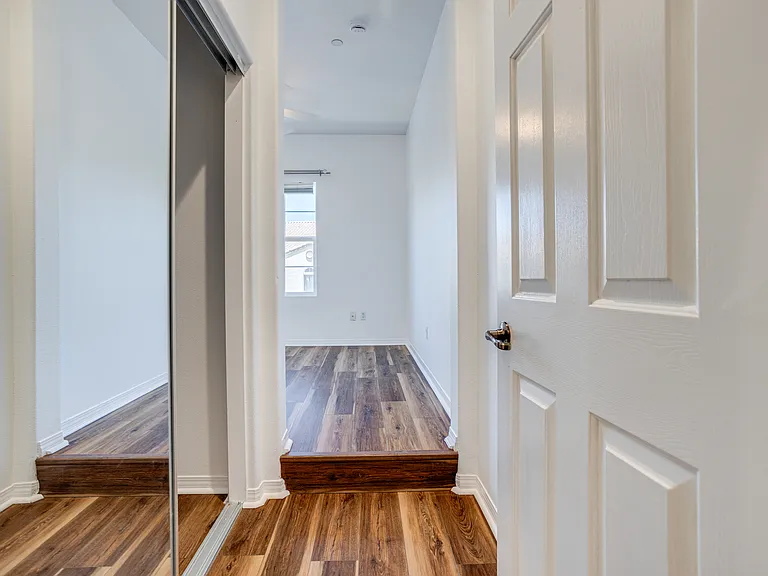 28566 Herrera St — Photo 23