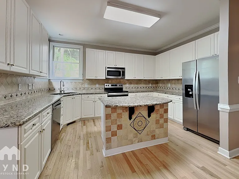 302 Barthel Dr — Photo 4